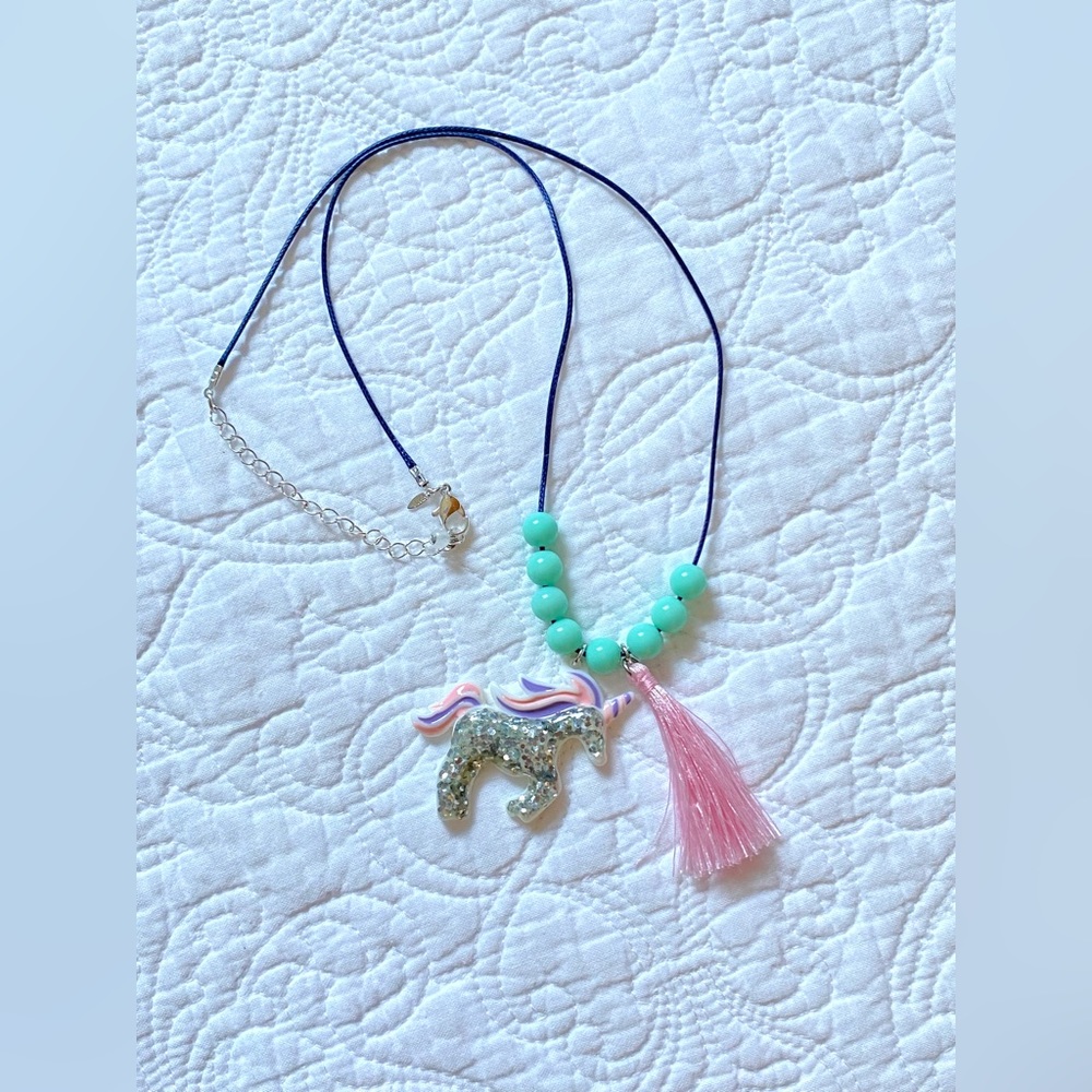 NIB Unicorn 🦄 tassel bead necklace